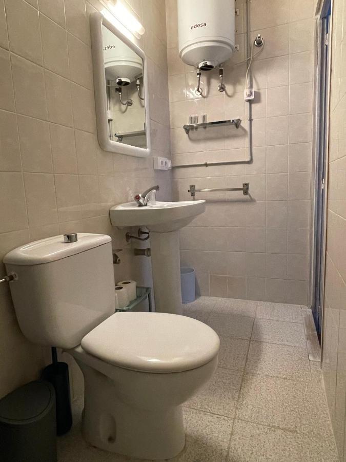 P&R Hostals Can Tort Tossa de Mar Luaran gambar
